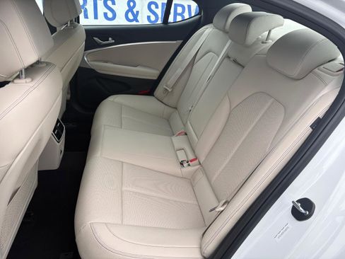 New 2026 Genesis G70 2.5T image 16