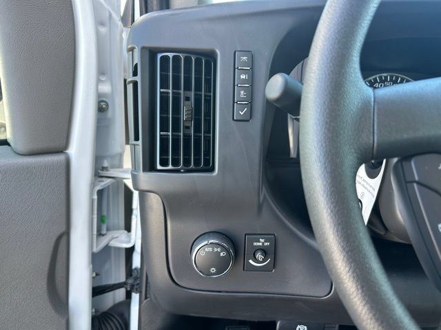 Used 2026 Chevrolet Express 3500 w/ Power Convenience Package RWD image 8