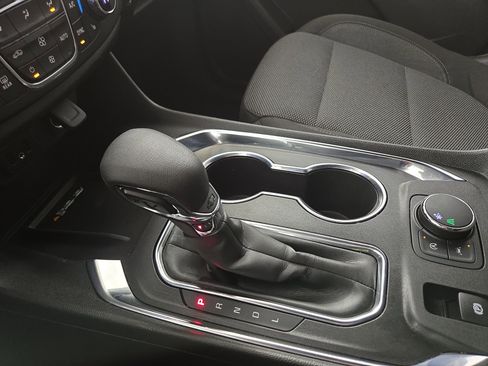 Certified 2023 Chevrolet Traverse LT image 23