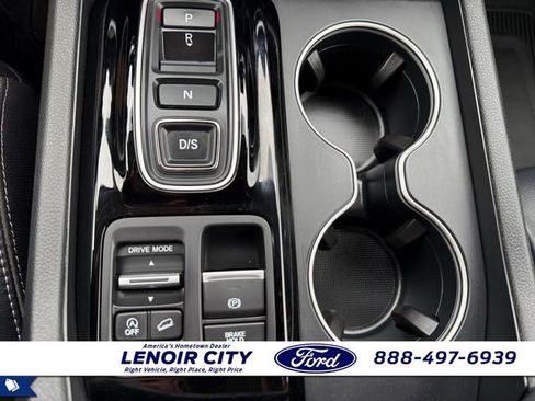 Used 2023 Honda Pilot Touring image 26