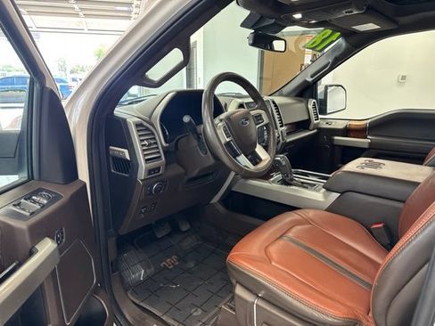 Used 2018 Ford F150 King Ranch w/ Equipment Group 601A Luxury AWD/4WD image 18