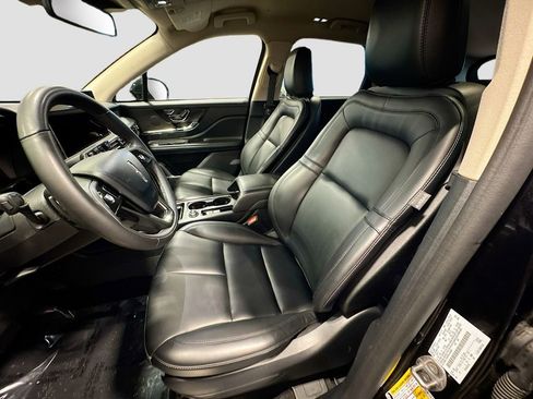 Used 2024 Lincoln Corsair AWD image 18