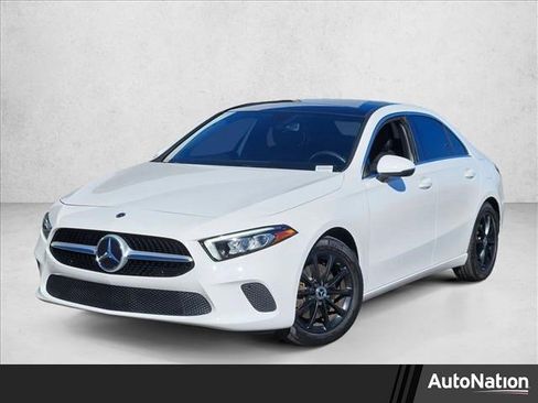 Used 2019 Mercedes-Benz A 220 4MATIC image 1