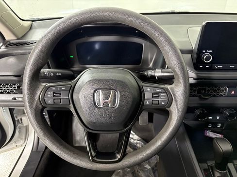 Used 2023 Honda Accord LX image 22