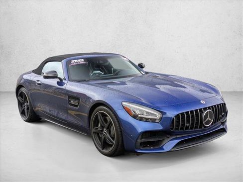 Used 2020 Mercedes-Benz AMG GT Roadster image 3