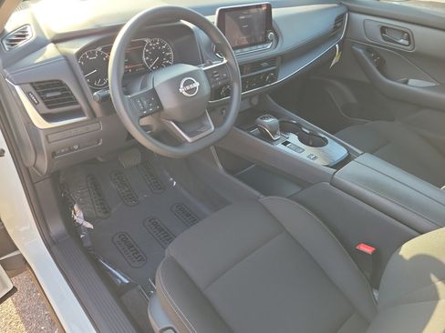 Certified 2025 Nissan Rogue S image 20