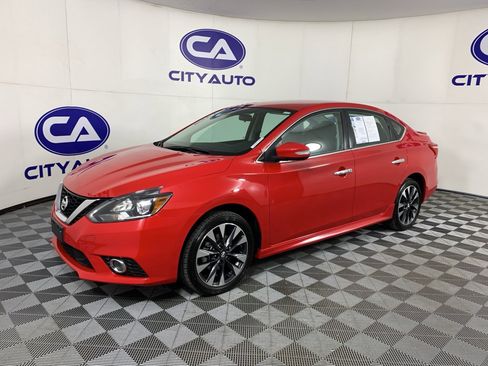 Used 2019 Nissan Sentra SR image 7