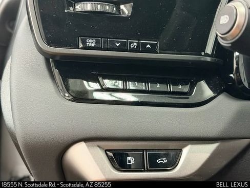 Used 2025 Lexus RX 350h w/ Convenience Package AWD/4WD image 18