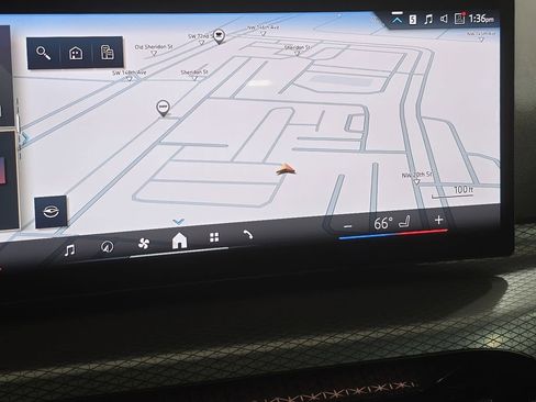 Used 2026 BMW 330i Sedan w/ M Sport Package image 21