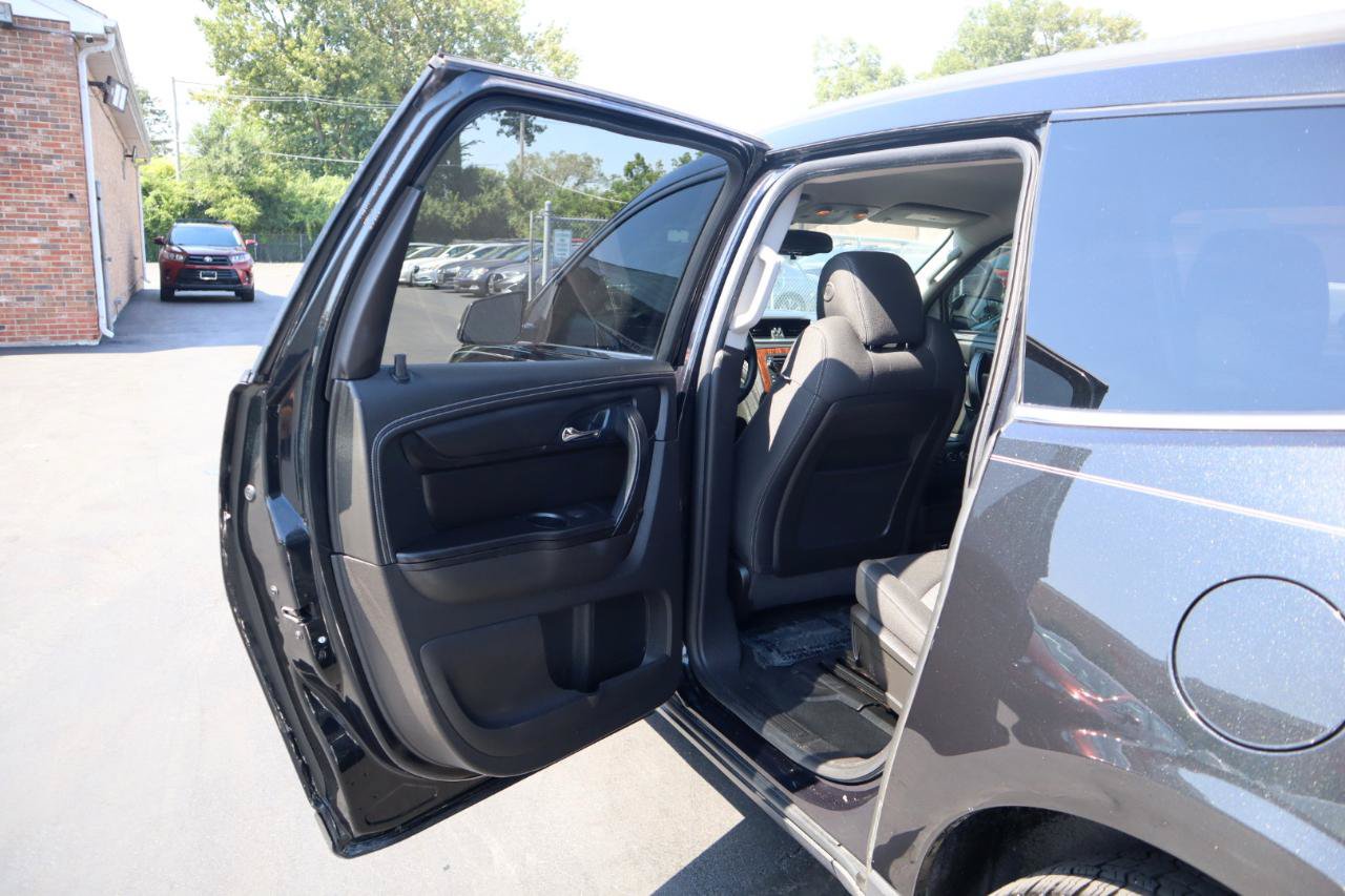 Used 2014 Chevrolet Traverse LT FWD image 17