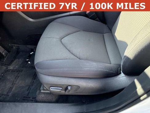 Used 2024 Toyota Highlander LE image 15