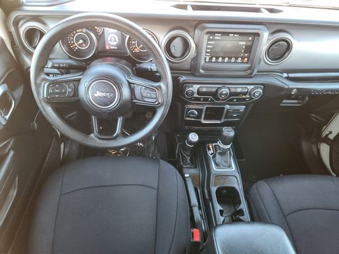 Used 2022 Jeep Wrangler Unlimited Sport AWD/4WD image 11