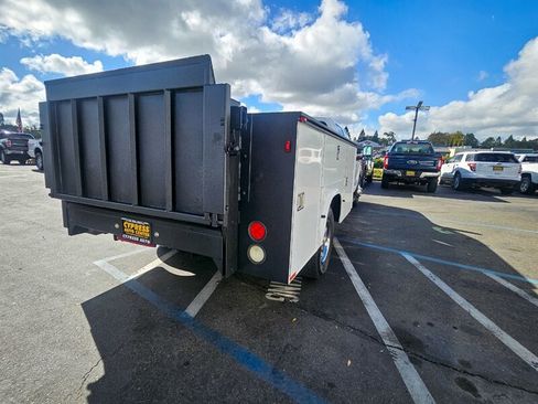 Used 2011 Ford F350 XL image 5