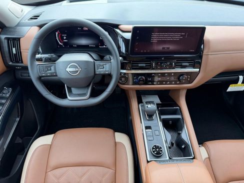 New 2026 Nissan Pathfinder Platinum AWD/4WD image 24