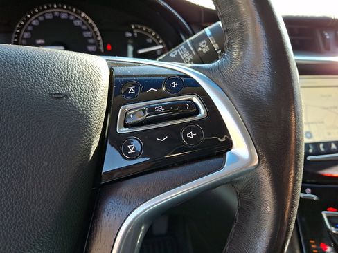 Used 2019 Cadillac XTS Luxury image 22