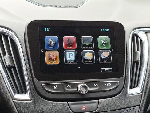 Used 2016 Chevrolet Malibu Premier w/ Driver Confidence Package II FWD image 25