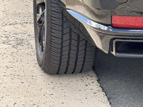 Used 2021 Cadillac Escalade Sport w/ Driver Assist Tech Package AWD/4WD image 18