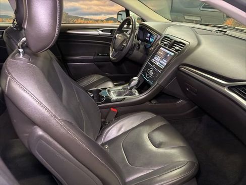 Used 2014 Ford Fusion Titanium AWD/4WD image 41