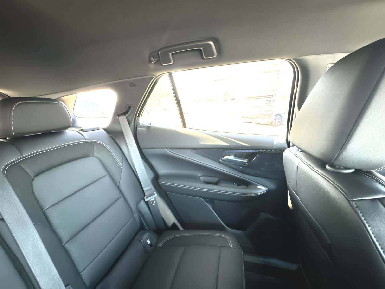 Used 2025 Chevrolet Blazer EV LT AWD/4WD image 7
