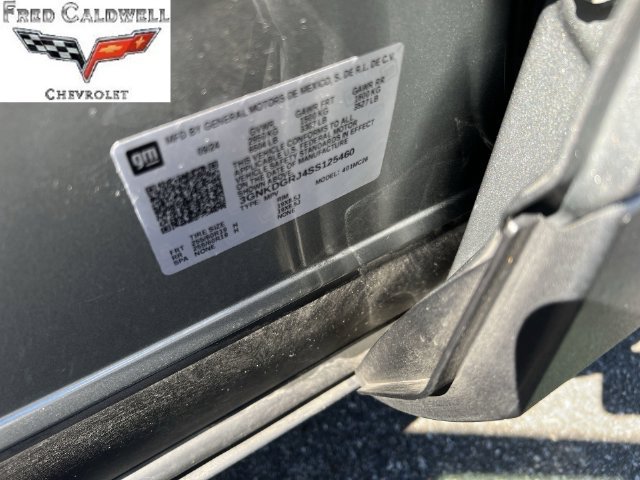 Used 2025 Chevrolet Blazer EV LT AWD/4WD image 39