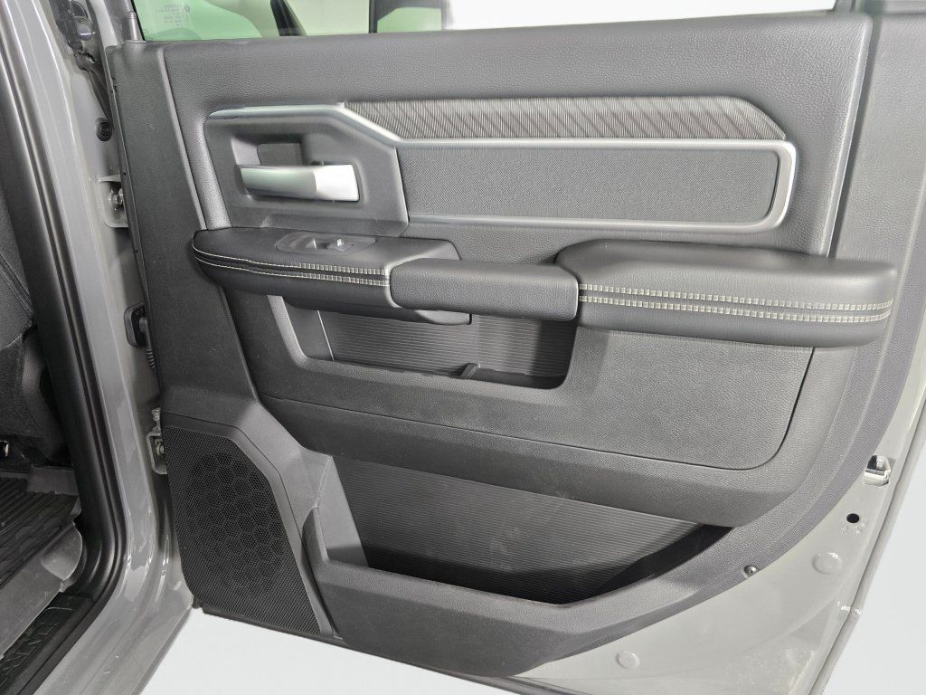 New 2026 RAM 2500 Big Horn AWD/4WD image 38