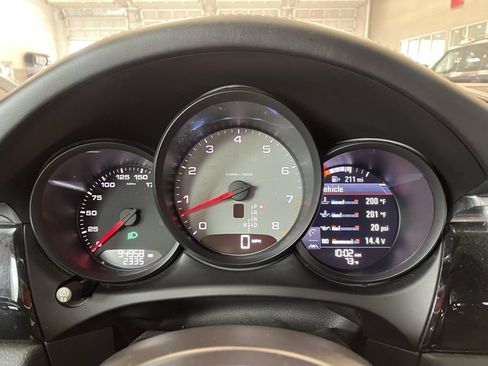 Used 2018 Porsche Macan S image 7