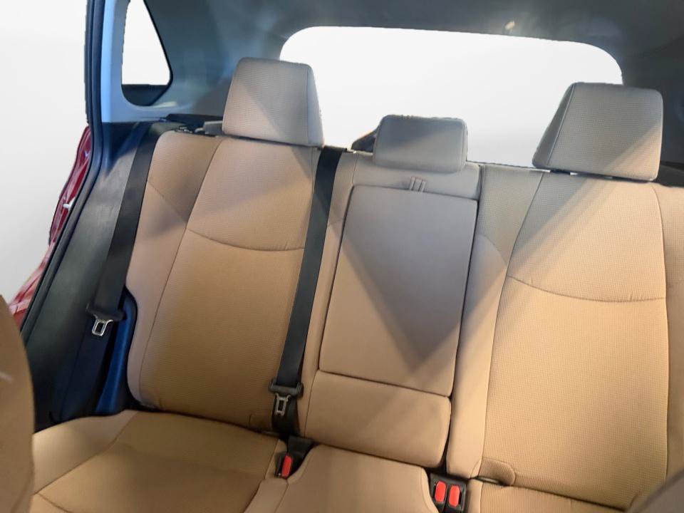 Certified 2021 Toyota RAV4 LE AWD/4WD image 15