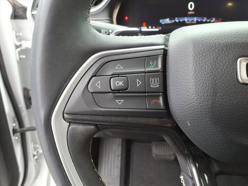 Used 2023 Jeep Grand Cherokee Altitude image 19