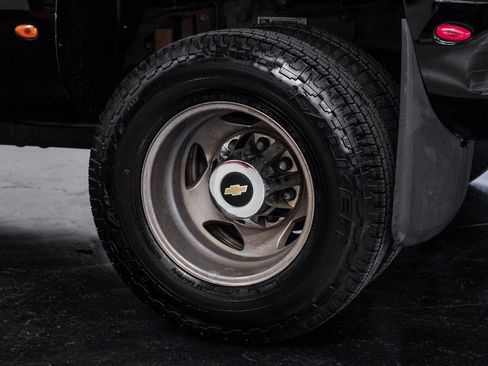 Used 2014 Chevrolet Silverado 3500 LT w/ Texas Edition image 50