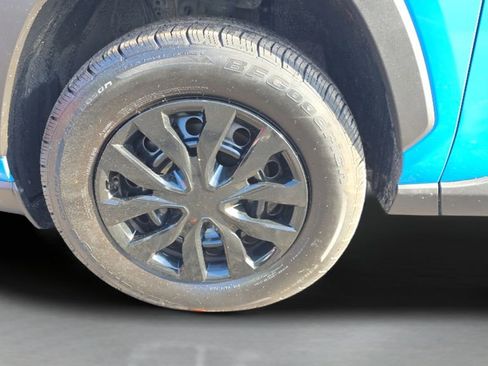 Used 2020 Toyota RAV4 LE image 18