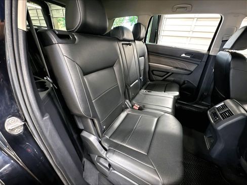 Used 2023 Volkswagen Atlas SE FWD image 28