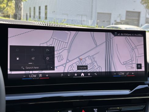 Certified 2025 BMW 530i xDrive w/ Premium Package image 25