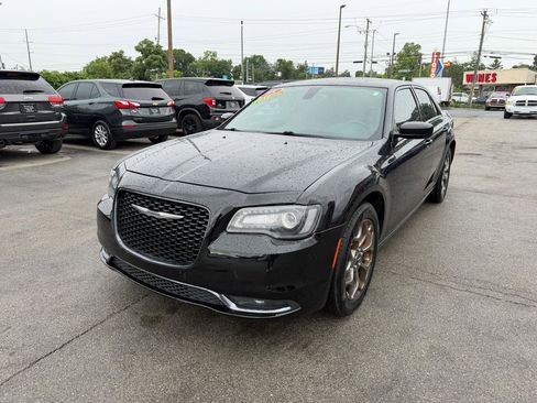 Used 2015 Chrysler 300 S AWD/4WD image 7
