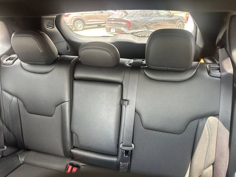 Used 2024 Jeep Compass Latitude AWD/4WD image 24