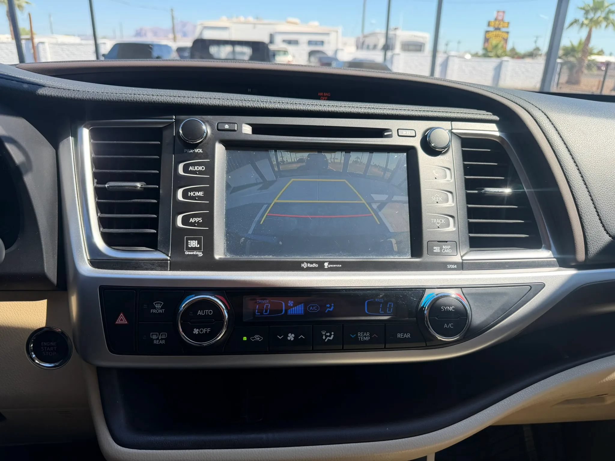 Used 2015 Toyota Highlander Limited AWD/4WD image 20