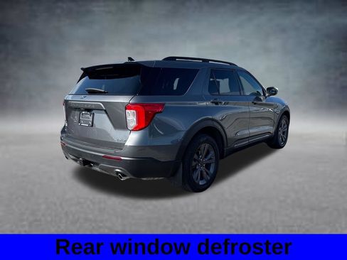 Used 2023 Ford Explorer XLT w/ Equipment Group 202A AWD/4WD image 7