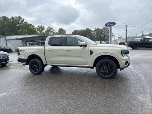 New 2025 Ford Ranger Lariat w/ Black Appearance Package image 30
