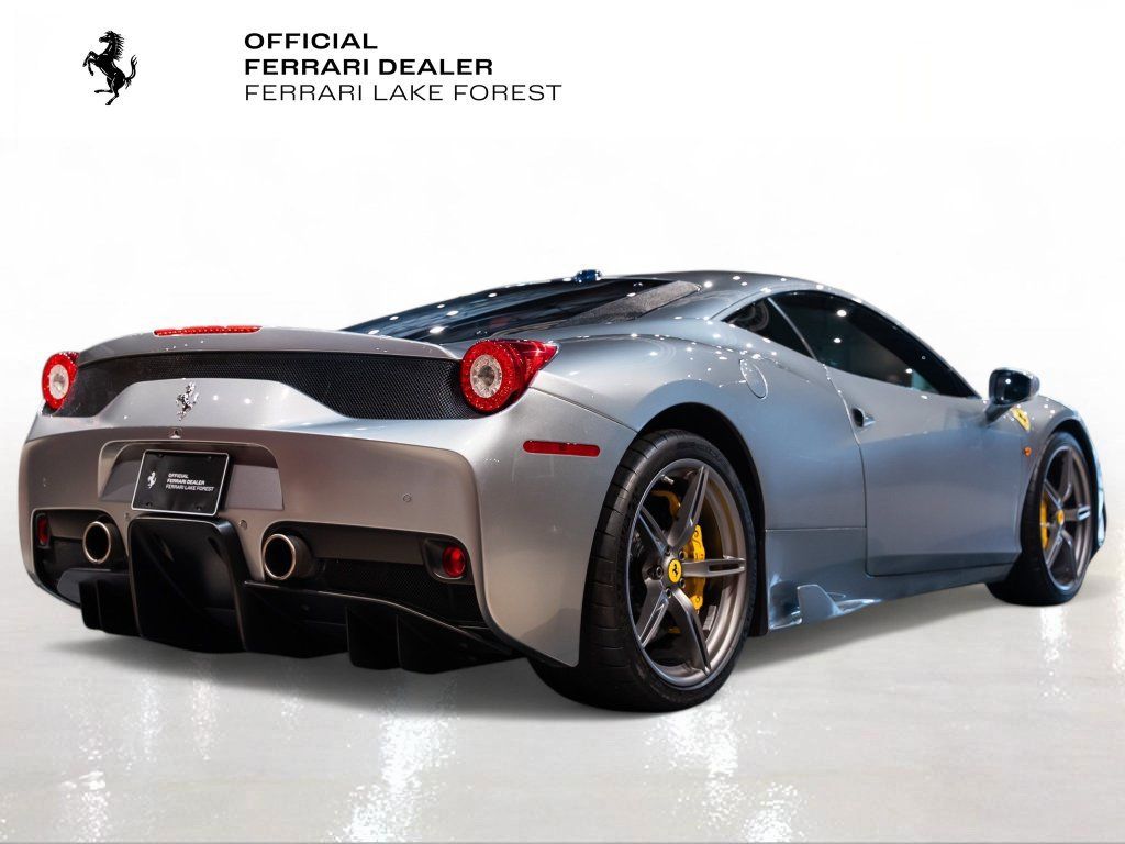 Used 2015 Ferrari 458 Speciale Coupe RWD image 10