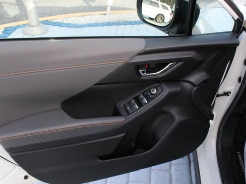 Certified 2024 Subaru Crosstrek 2.5i Limited w/ Crosstrek Mirror Package image 14