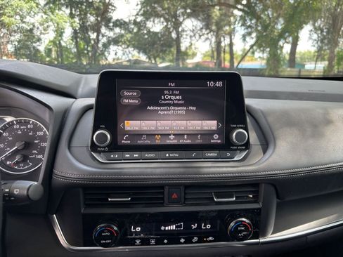 Used 2025 Nissan Rogue SV FWD image 20