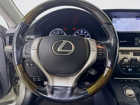 Used 2015 Lexus ES 350 w/ Luxury Package image 18