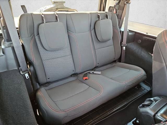Used 2019 Jeep Wrangler Rubicon AWD/4WD image 18