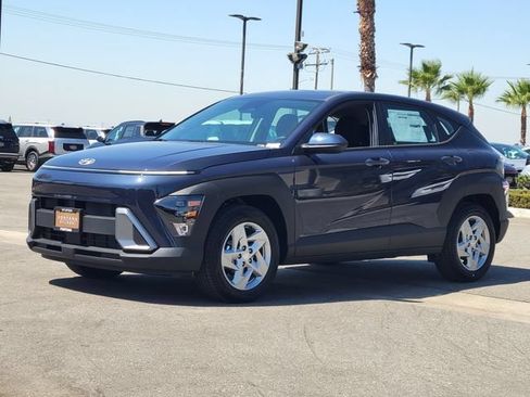 New 2027 Hyundai Kona SE FWD image 2