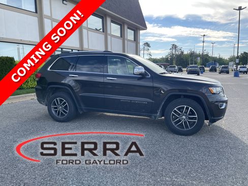 Used 2017 Jeep Grand Cherokee Limited w/ Trailer Tow Group IV AWD/4WD image 1