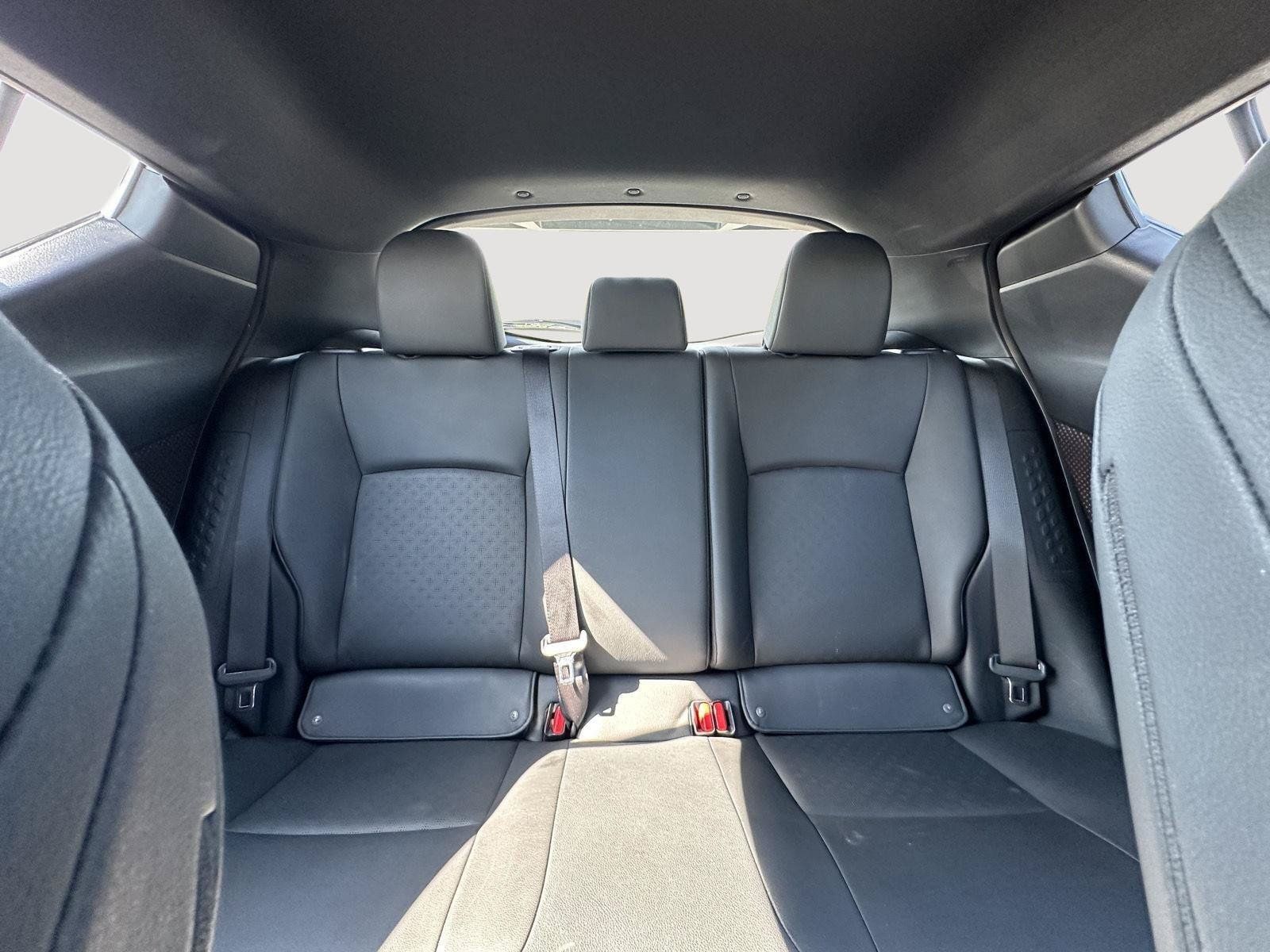 Used 2019 Toyota C-HR Limited FWD image 13