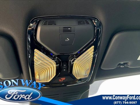 Used 2025 BMW X5 xDrive40i w/ M Sport Package image 17