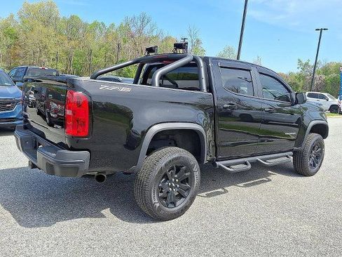 Certified 2022 Chevrolet Colorado ZR2 w/ ZR2 Midnight Special Edition image 8