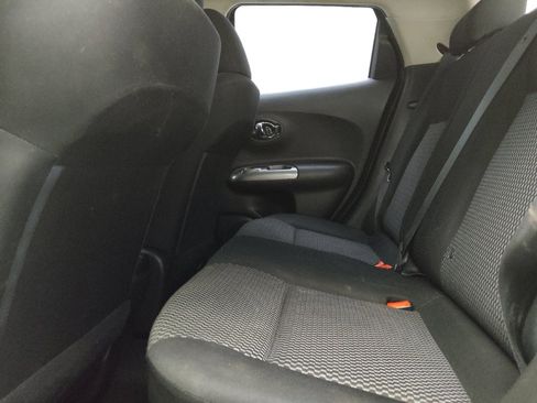 Used 2016 Nissan Juke S FWD image 18