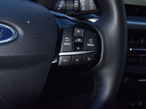 Used 2024 Ford Escape SE image 24