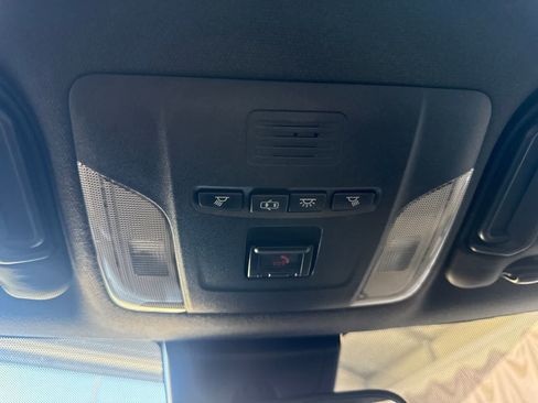 Used 2021 Toyota Corolla SE w/ Carpet Mat Package (TMS) FWD image 25